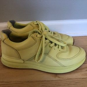O by Everlane Sneakers